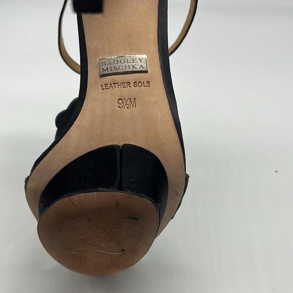 Badgley Mischka - Black Fabric Petal Adjustable Ankle High Heels Platforms 9.5 - Picture 7 of 14